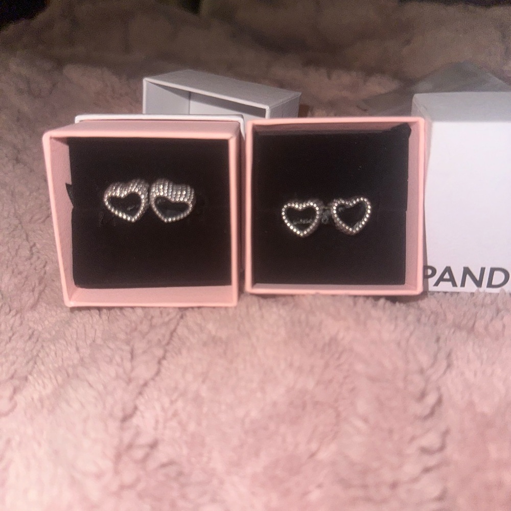 Open Heart ❤️ Pandora Charms